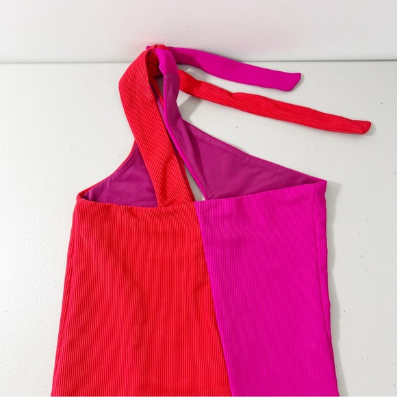 Beach Riot Nia One Piece Swimsuit in Magenta Coral Size XS - Picture 7 of 10